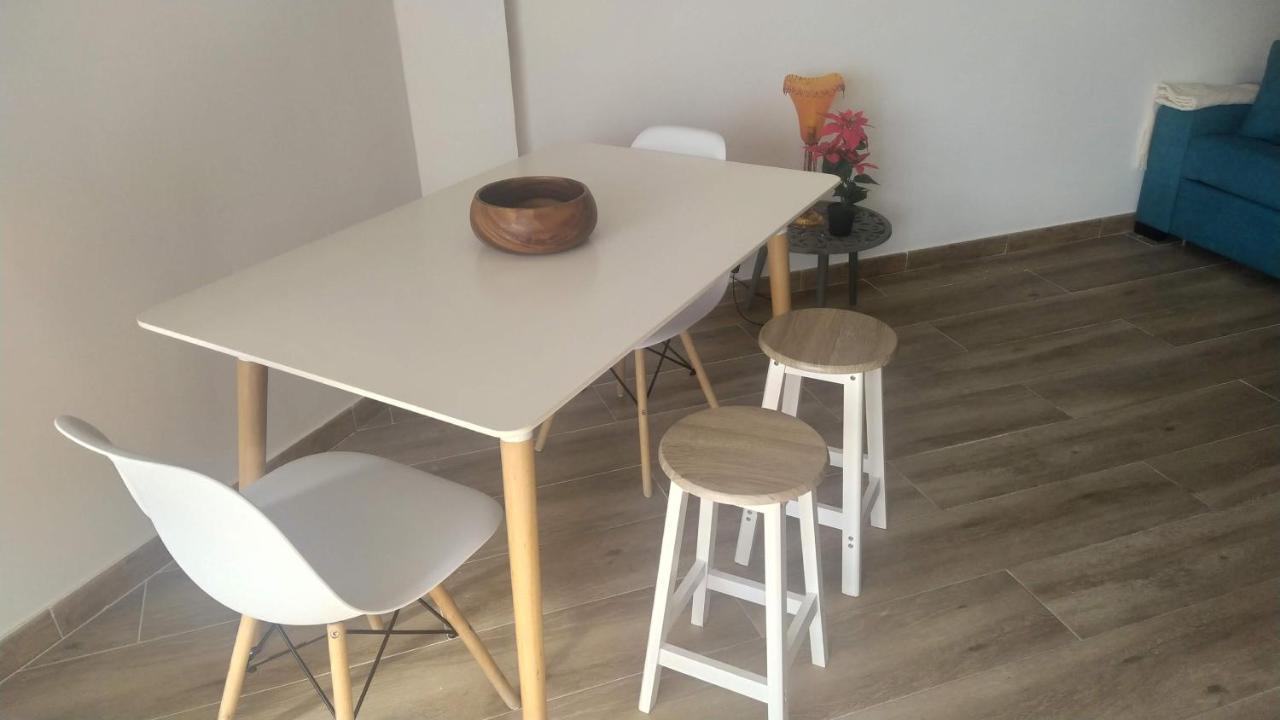 Apartamento Estudio En Chinasol Primera Linea Playa San Cristobal 阿尔姆尼卡 外观 照片